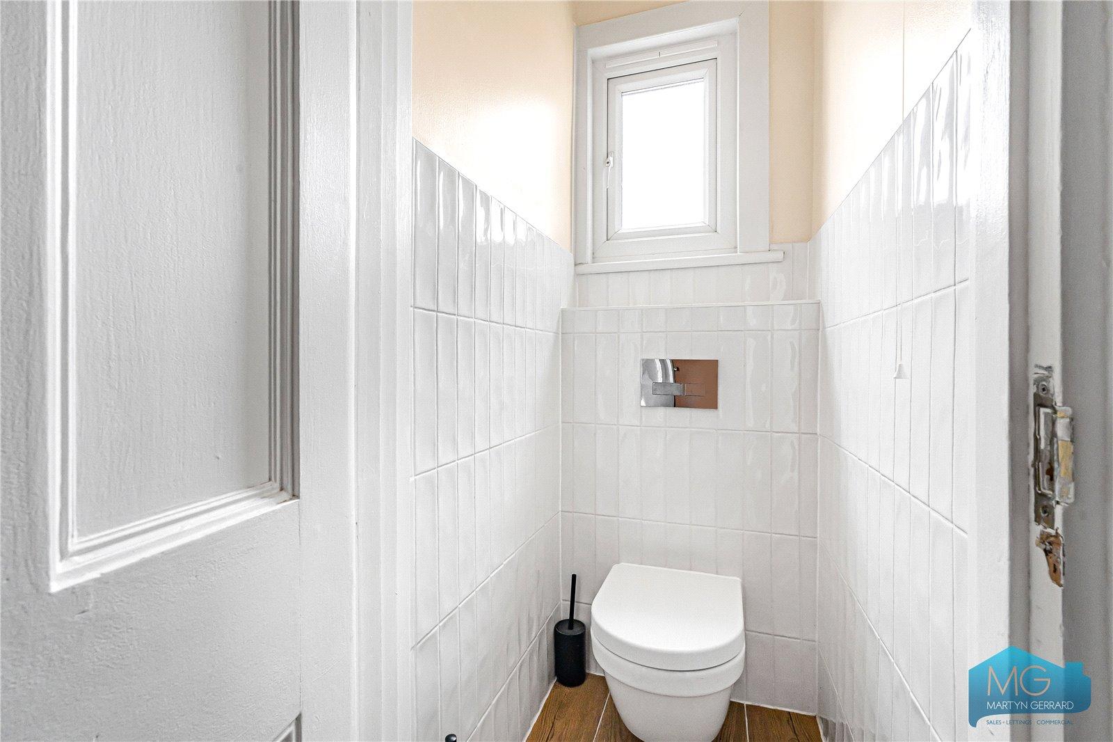 3 bedroom Apartment for sale - Martyn Gerrard