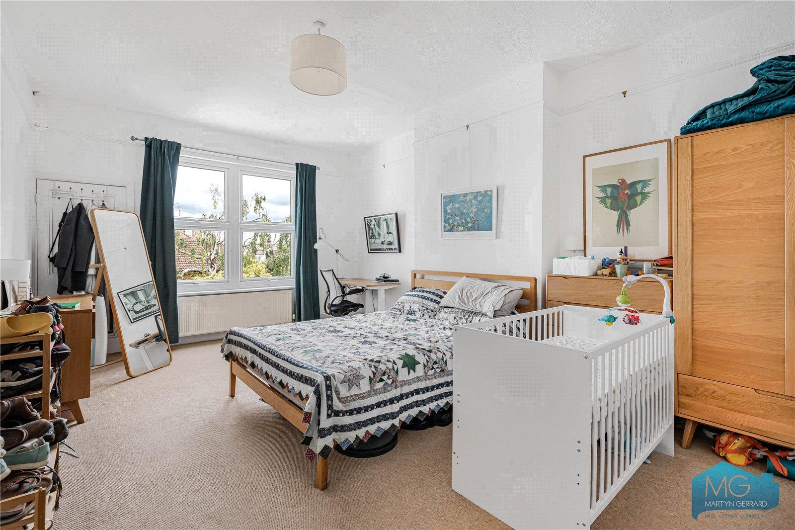 3 bedroom Apartment for sale - Martyn Gerrard