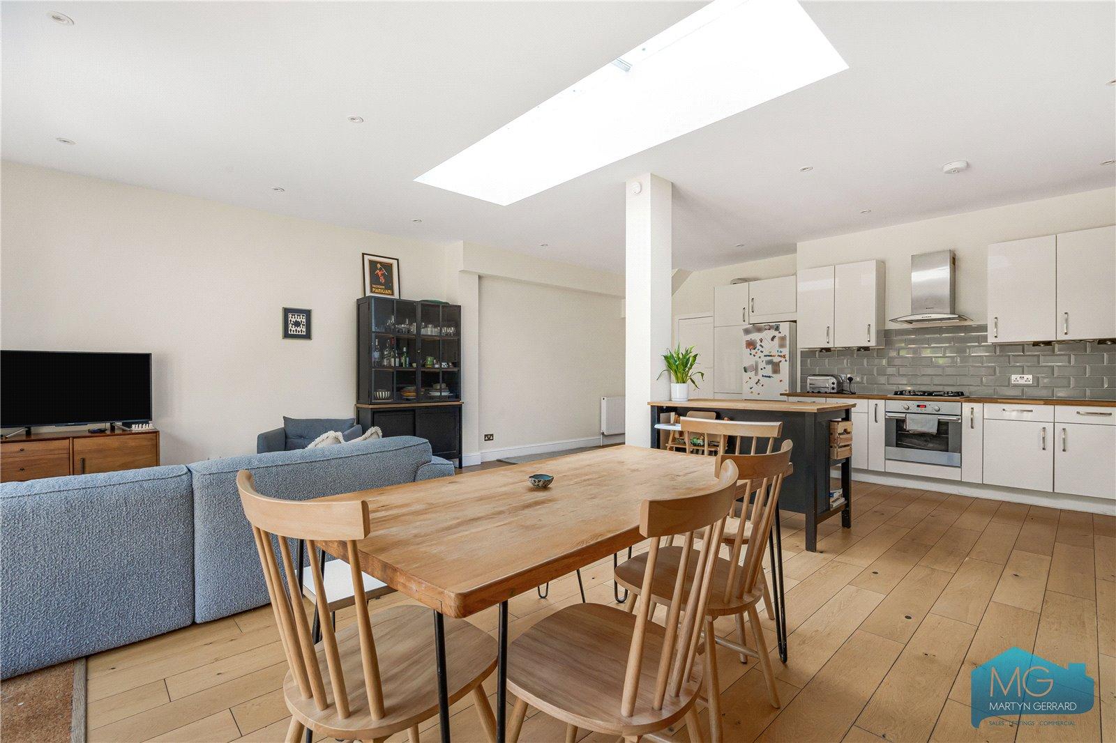 3 bedroom Semi-Detached House for sale - Martyn Gerrard