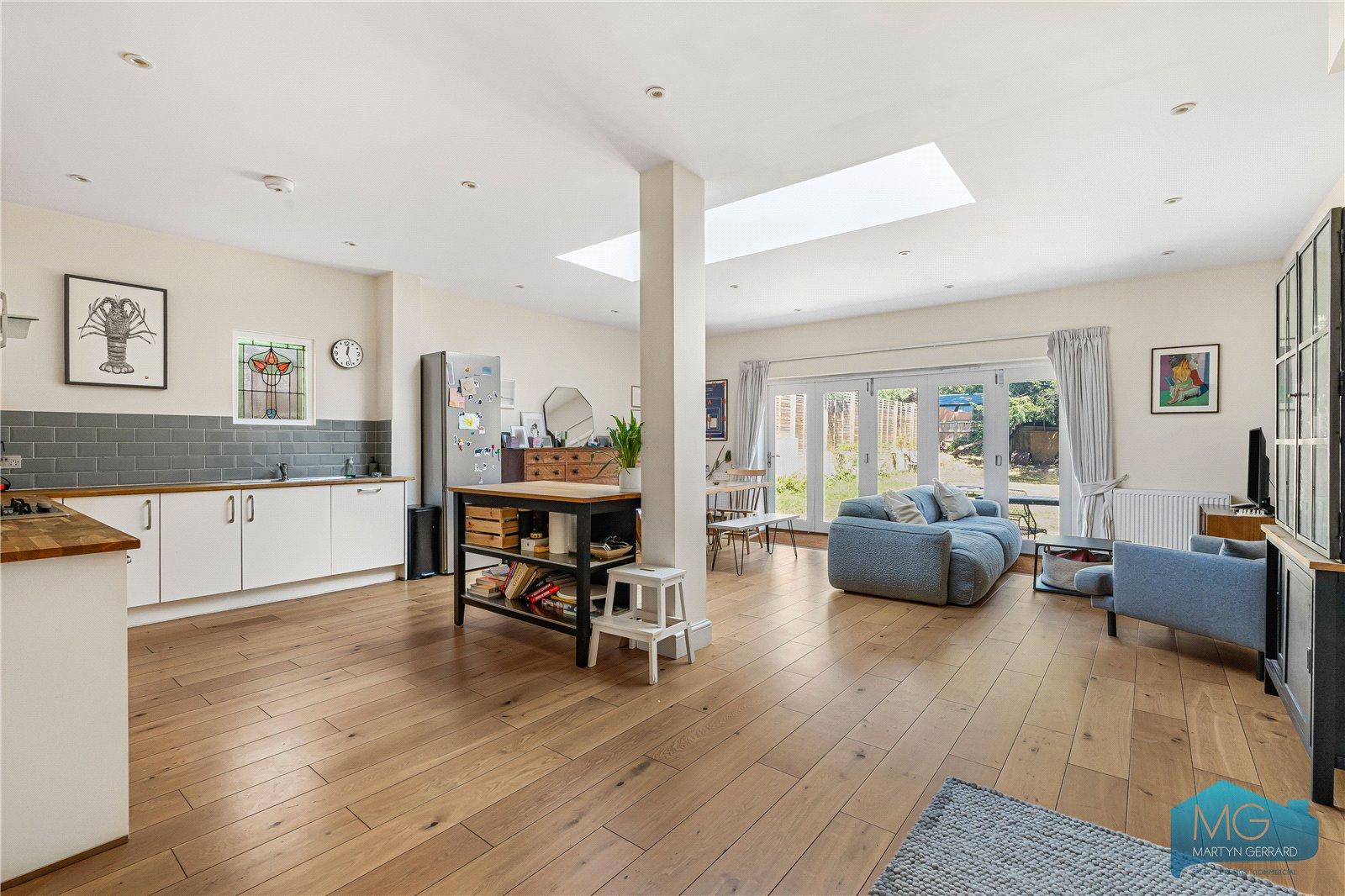 3 bedroom Semi-Detached House for sale - Martyn Gerrard