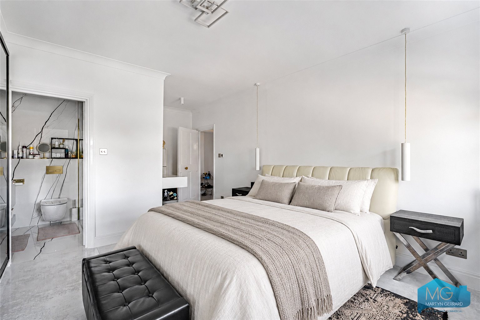 3 bedroom Apartment for sale - Martyn Gerrard