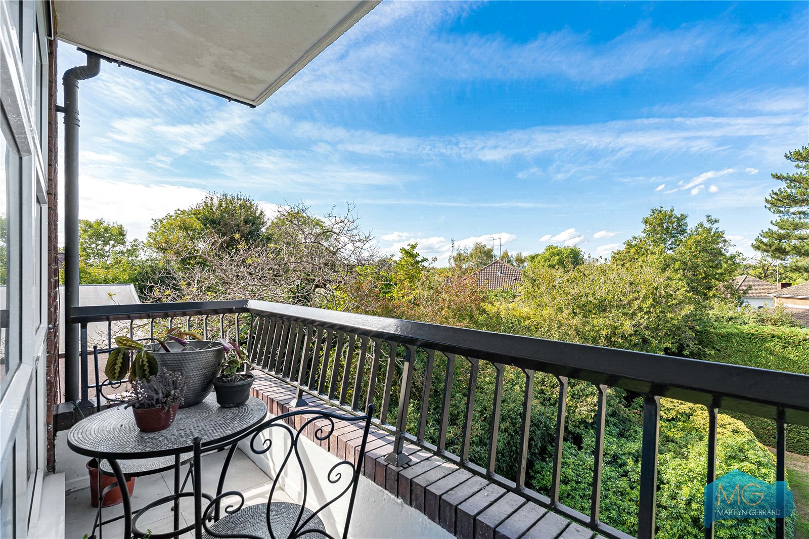 3 bedroom Apartment for sale - Martyn Gerrard