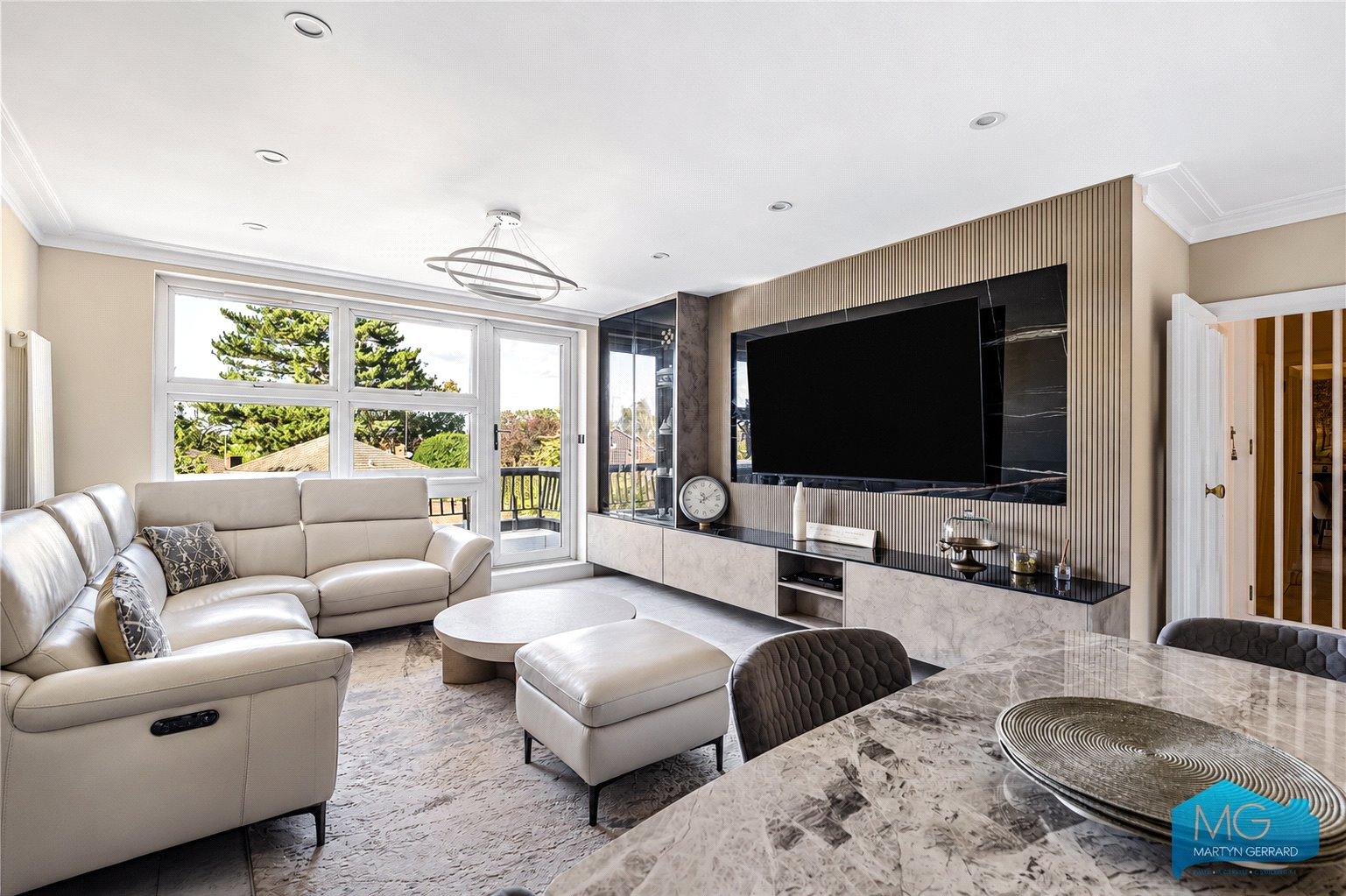 3 bedroom Apartment for sale - Martyn Gerrard