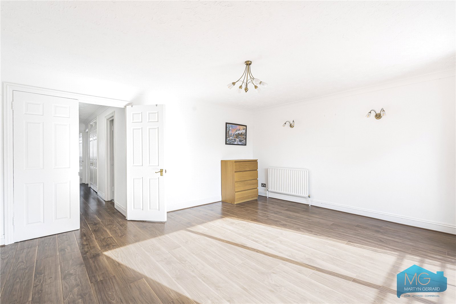 2 bedroom Apartment for sale - Martyn Gerrard
