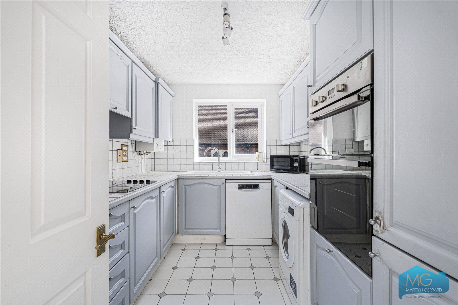 2 bedroom Apartment for sale - Martyn Gerrard