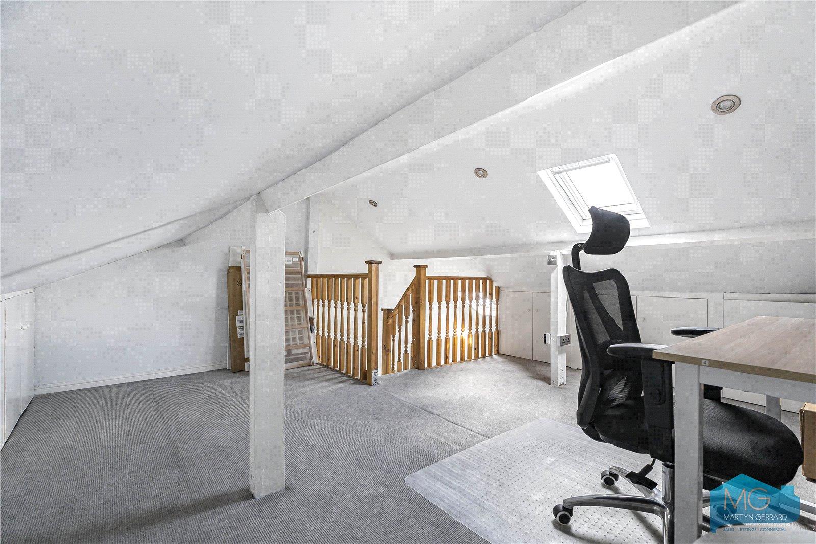 3 bedroom Terraced House for sale - Martyn Gerrard