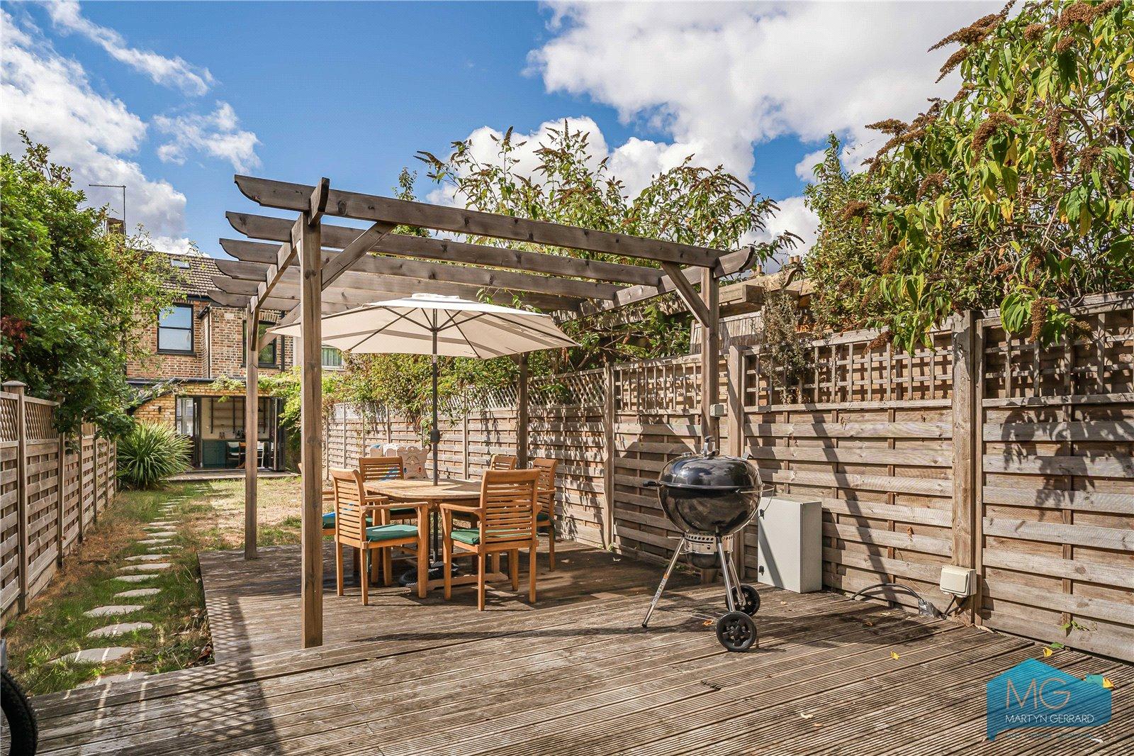 3 bedroom Terraced House for sale - Martyn Gerrard