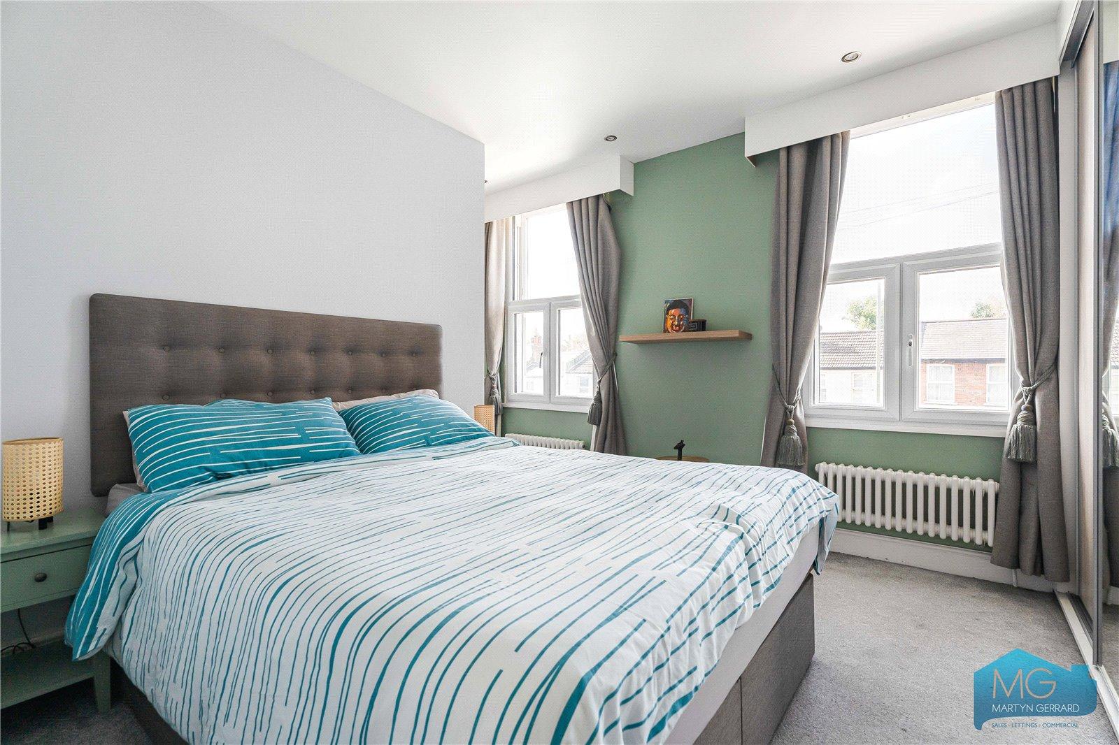 3 bedroom Terraced House for sale - Martyn Gerrard