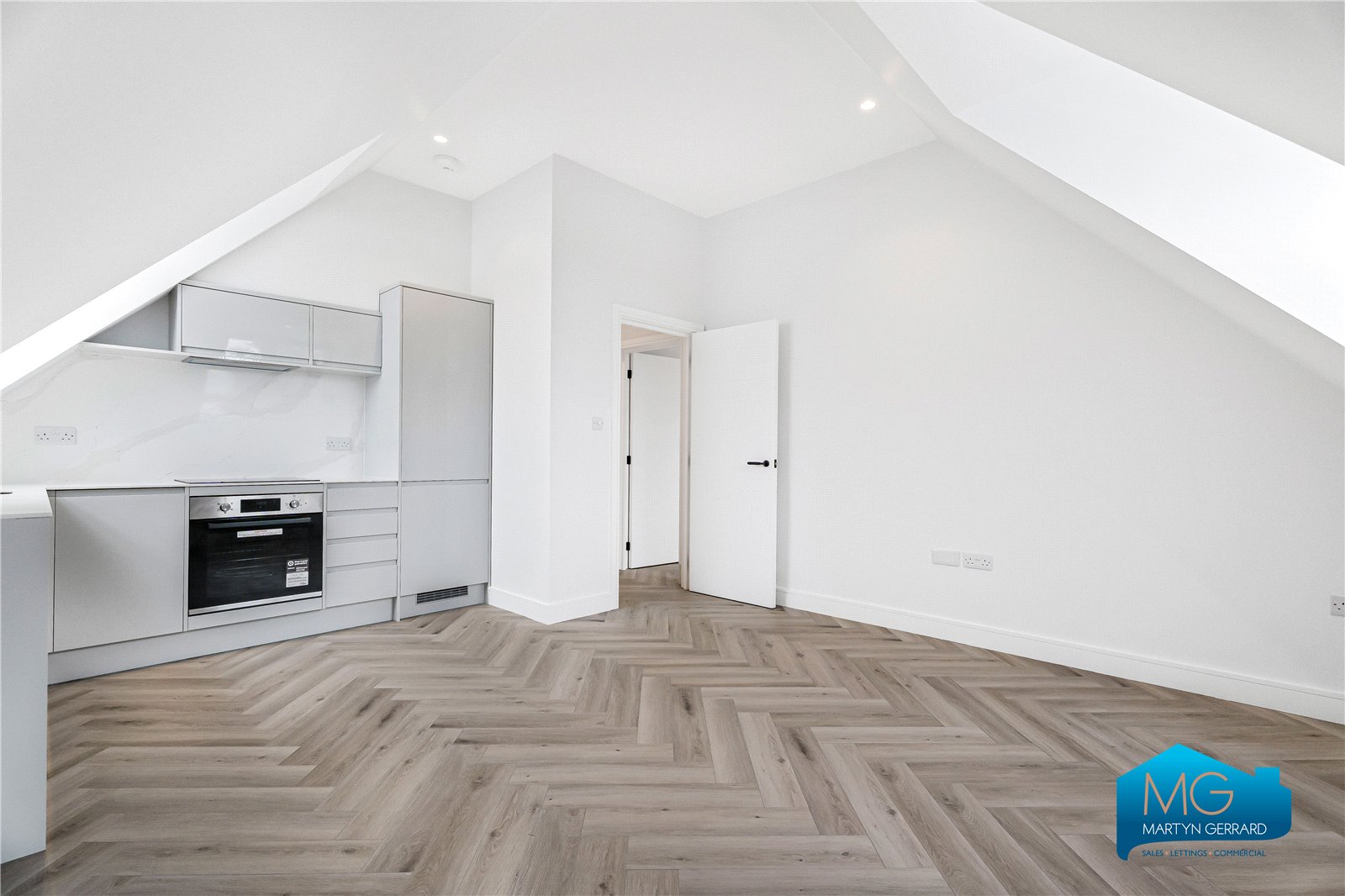 1 bedroom Apartment to rent - Martyn Gerrard