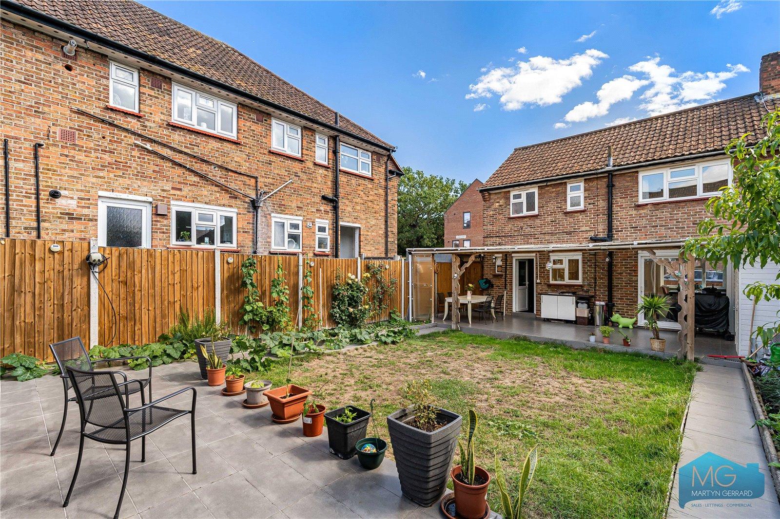 3 bedroom End of Terrace House for sale - Martyn Gerrard