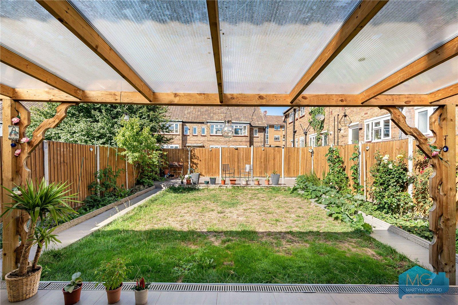 3 bedroom End of Terrace House for sale - Martyn Gerrard