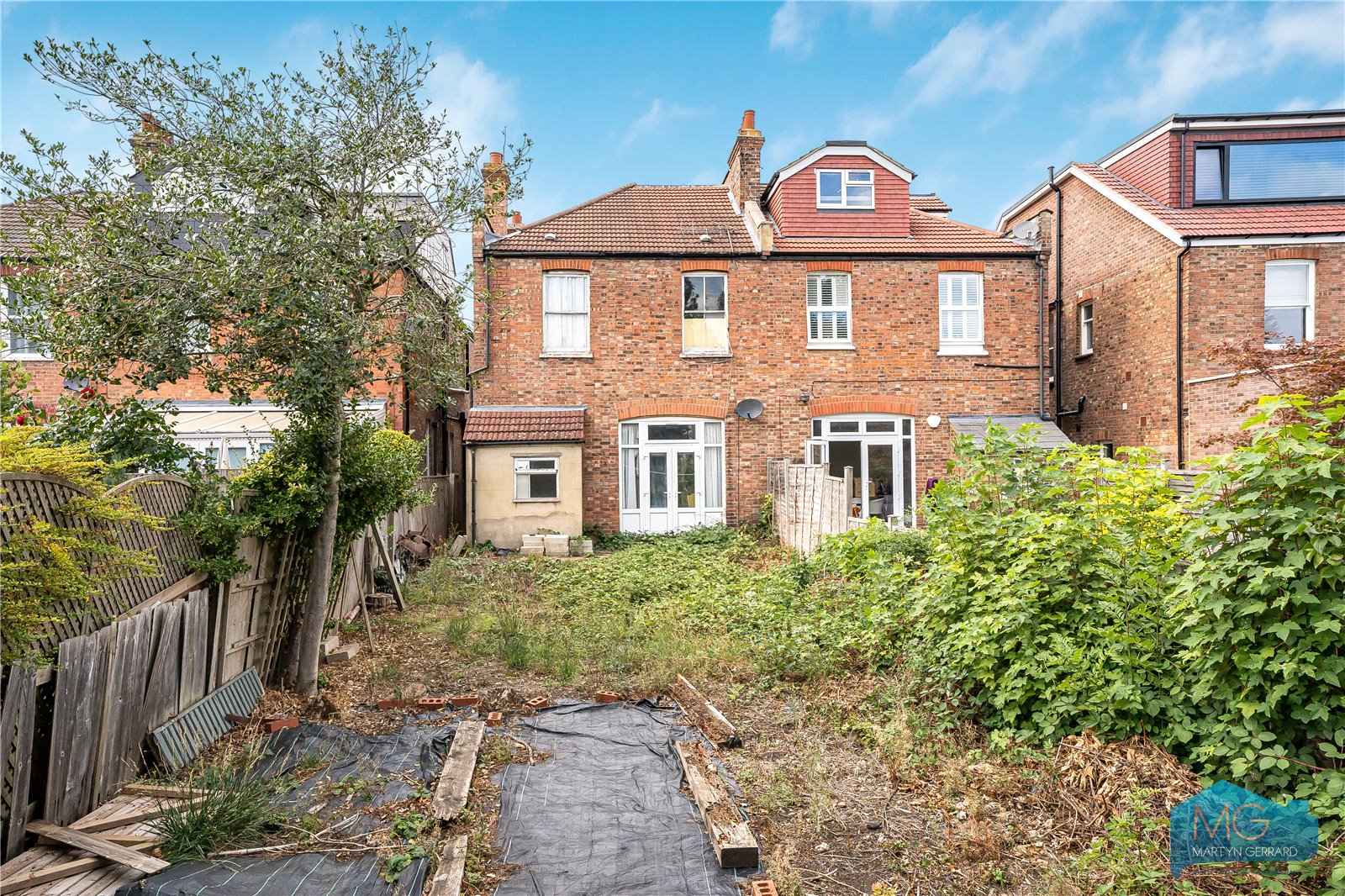 5 bedroom Semi-Detached House for sale - Martyn Gerrard