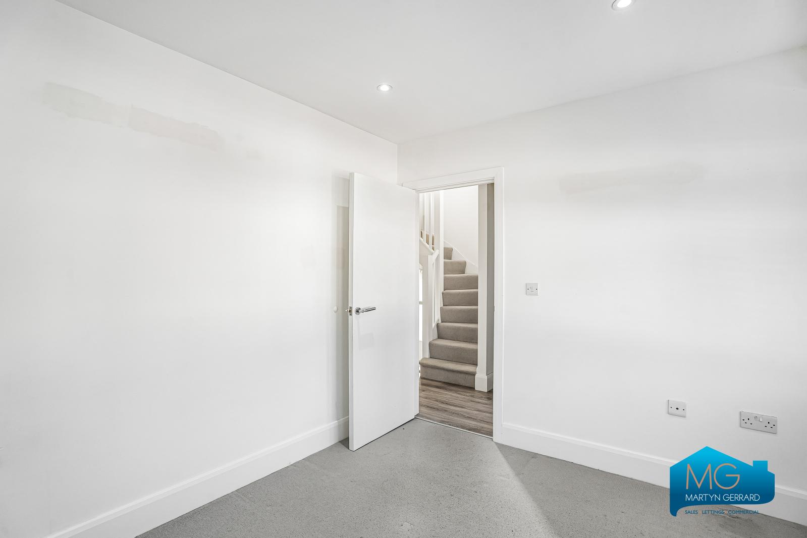 2 bedroom Maisonette to rent - Martyn Gerrard