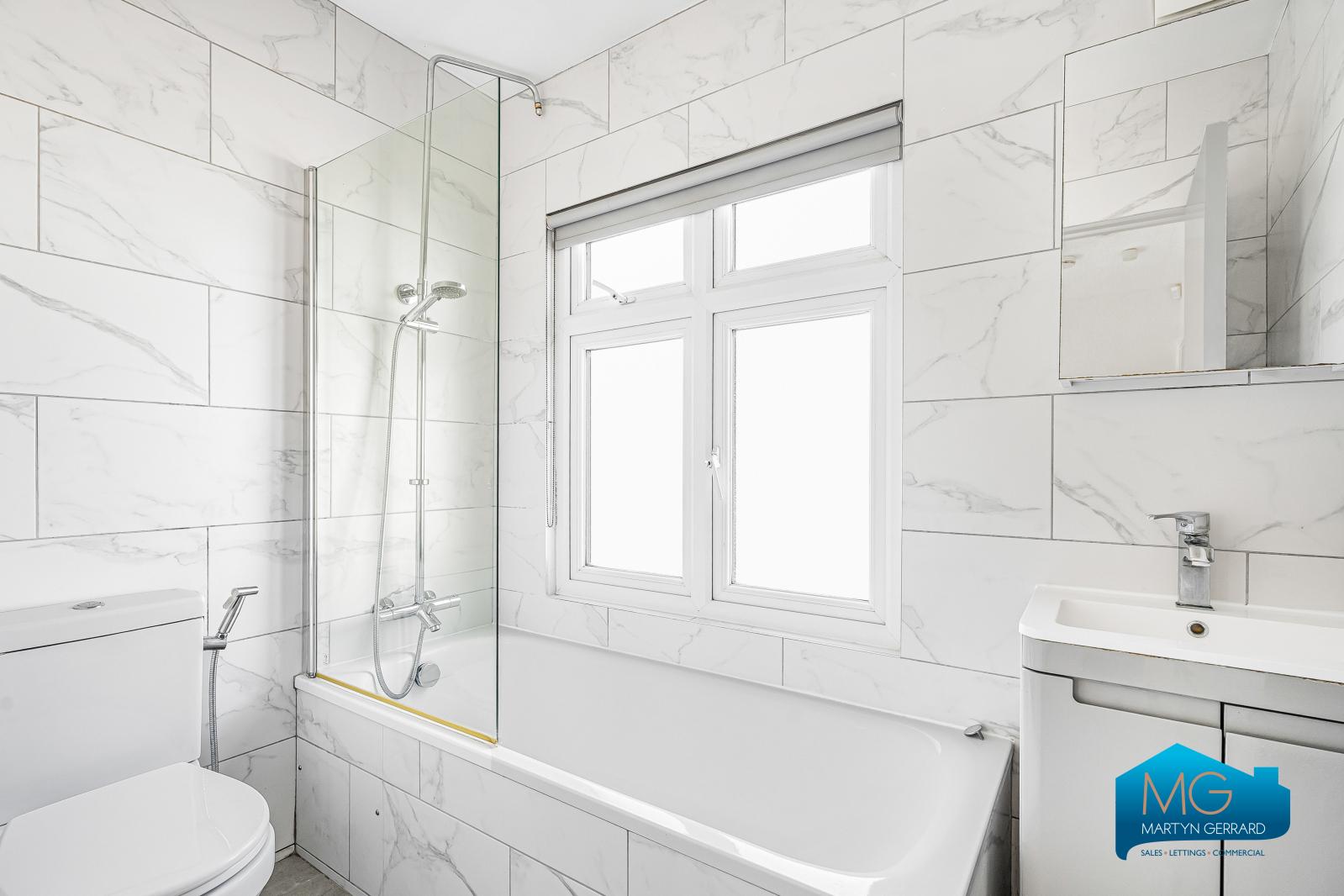 2 bedroom Maisonette to rent - Martyn Gerrard
