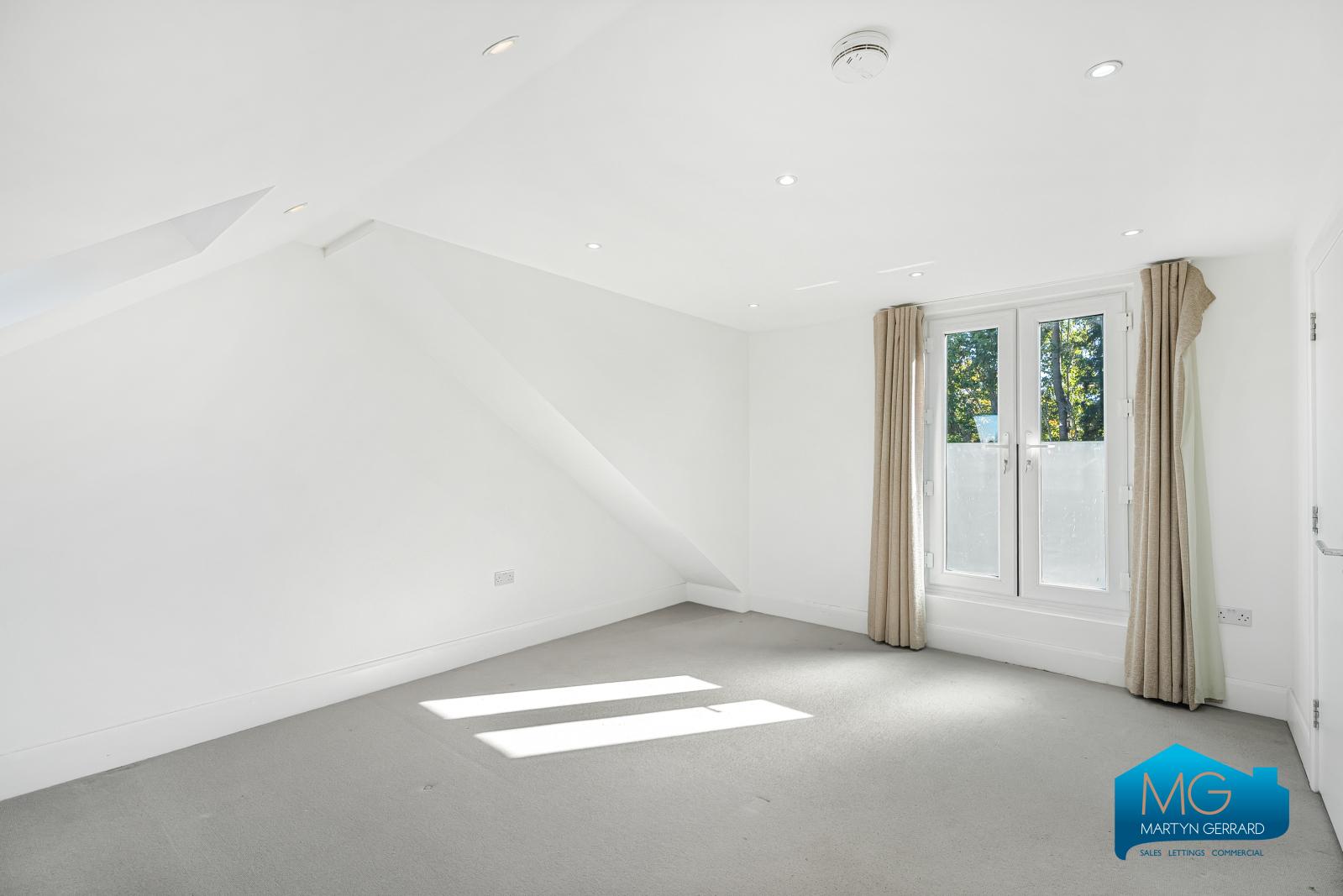 2 bedroom Maisonette to rent - Martyn Gerrard