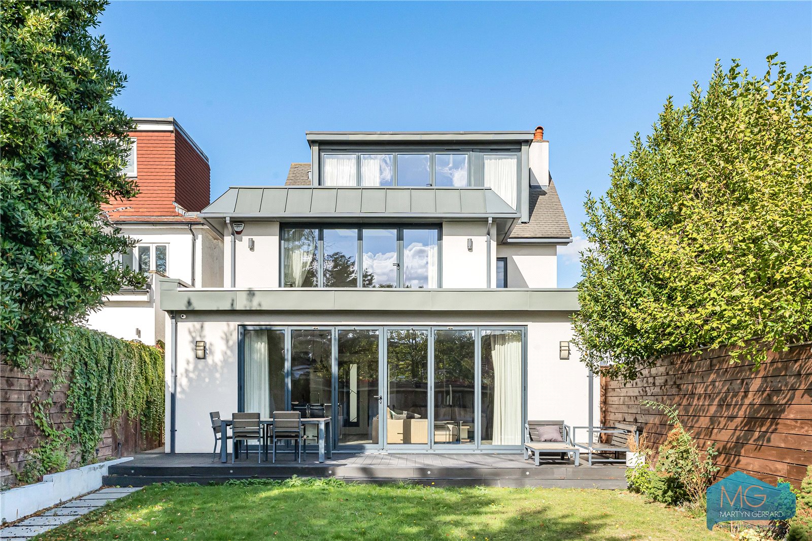 4 bedroom Detached House for sale - Martyn Gerrard