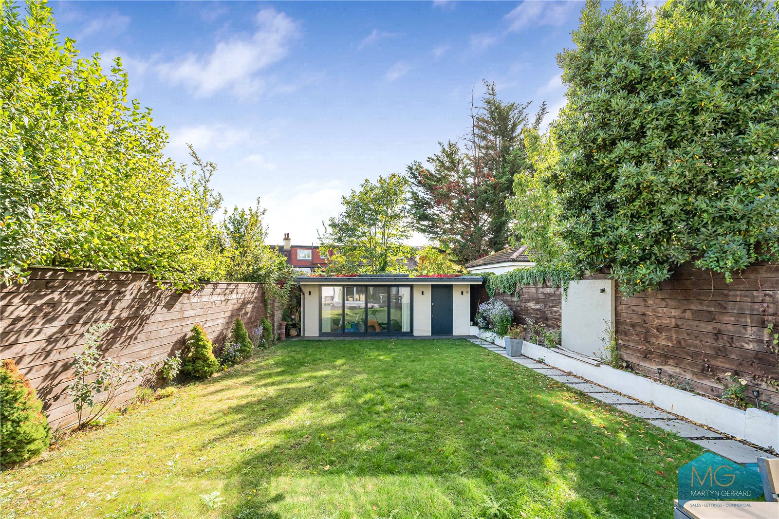 4 bedroom Detached House for sale - Martyn Gerrard