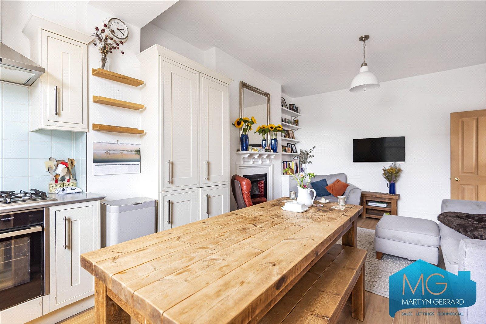 4 bedroom Apartment for sale - Martyn Gerrard