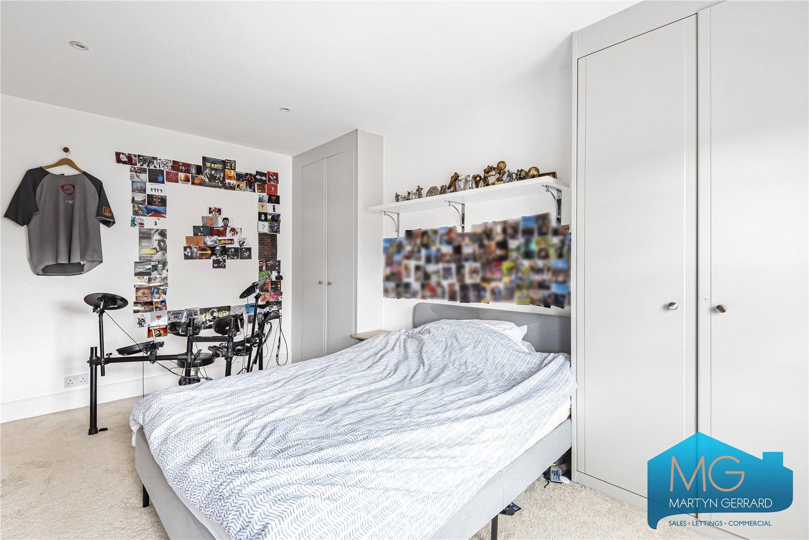 4 bedroom Apartment for sale - Martyn Gerrard