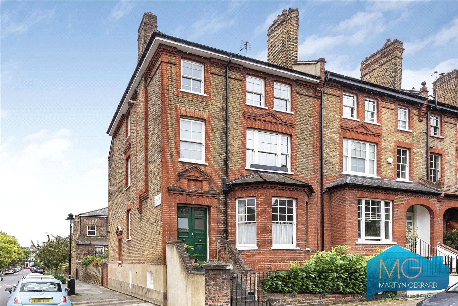 4 bedroom Apartment for sale - Martyn Gerrard