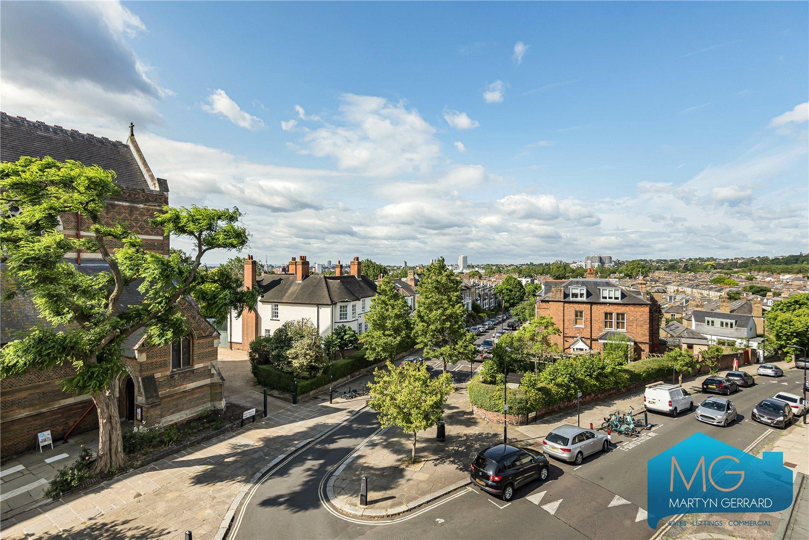 2 bedroom Apartment for sale - Martyn Gerrard