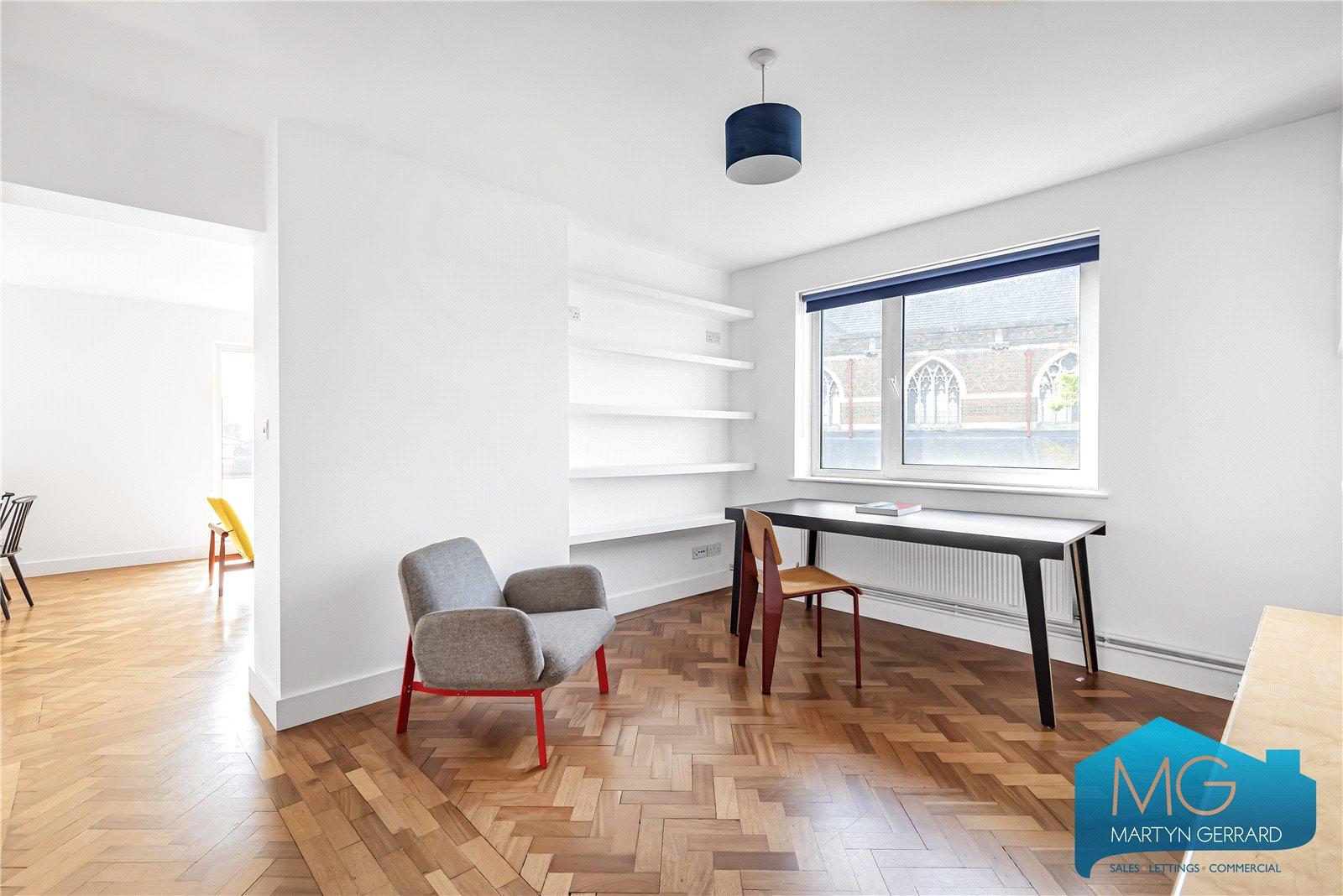 2 bedroom Apartment for sale - Martyn Gerrard