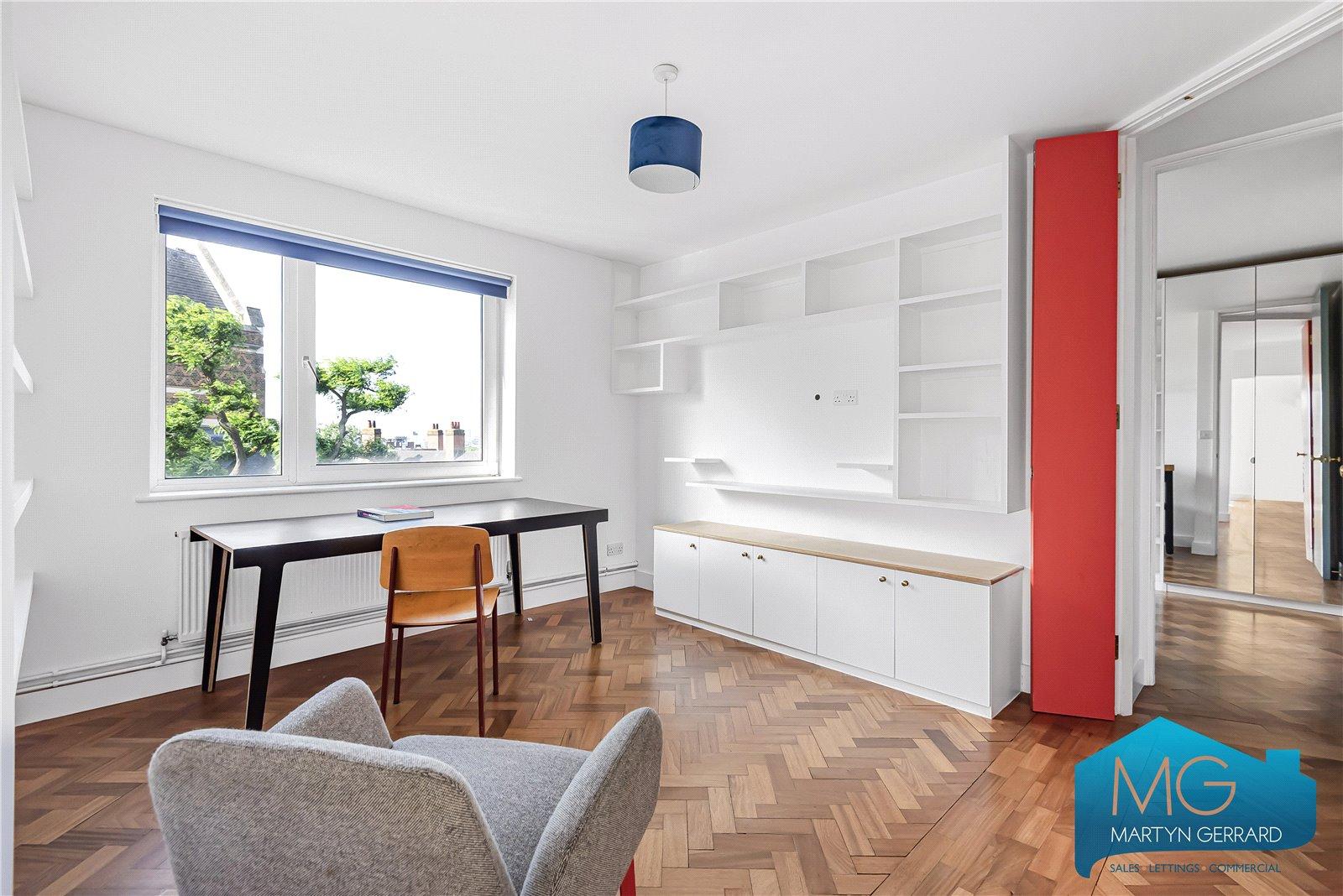 2 bedroom Apartment for sale - Martyn Gerrard
