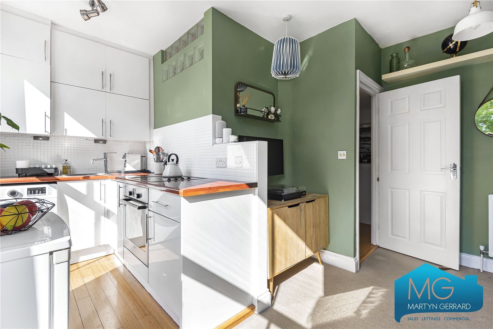 1 bedroom Apartment for sale - Martyn Gerrard