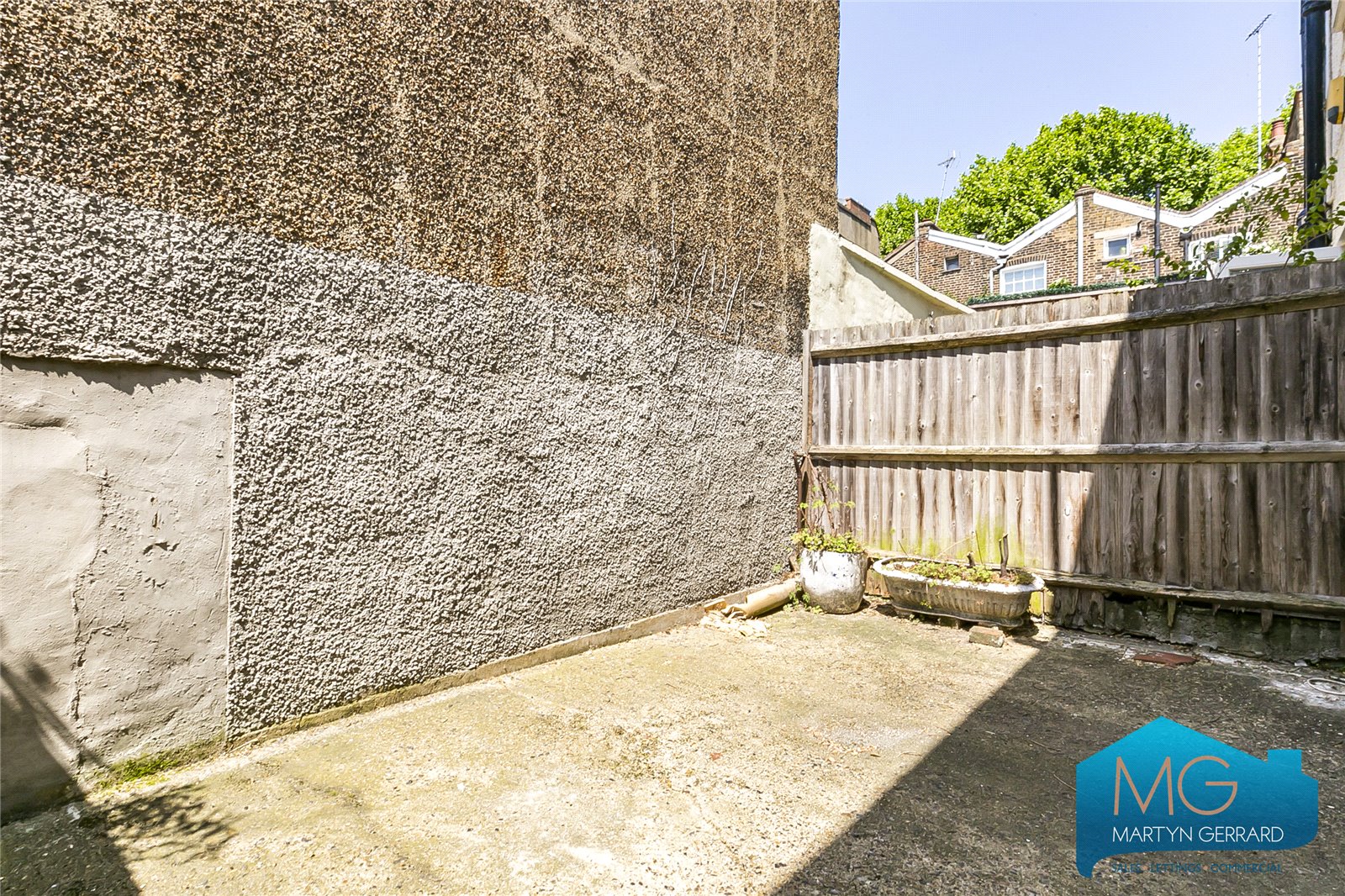 3 bedroom Terraced House for sale - Martyn Gerrard