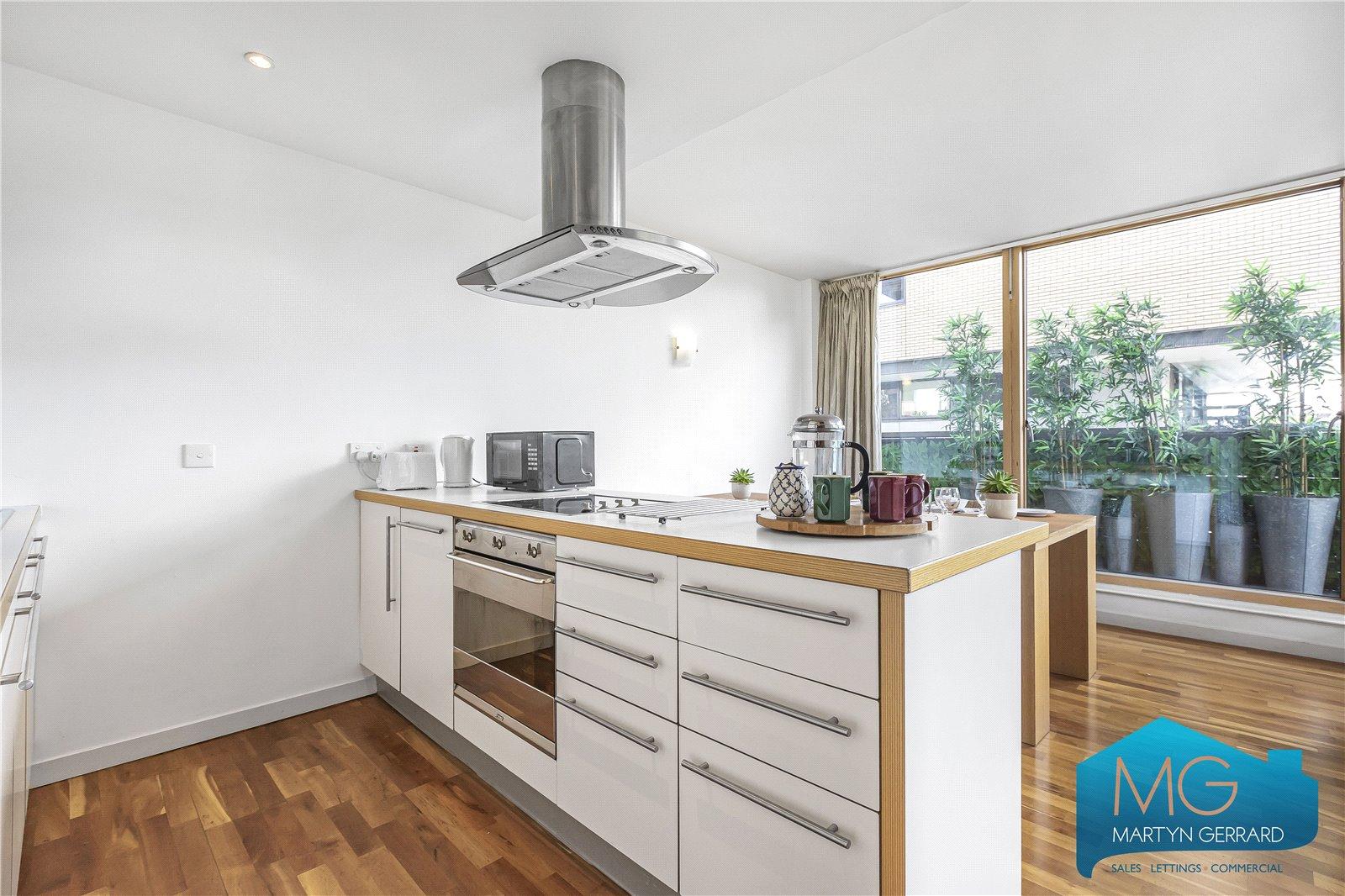 2 bedroom Apartment for sale - Martyn Gerrard