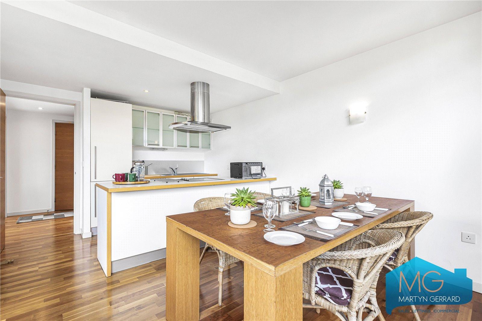 2 bedroom Apartment for sale - Martyn Gerrard