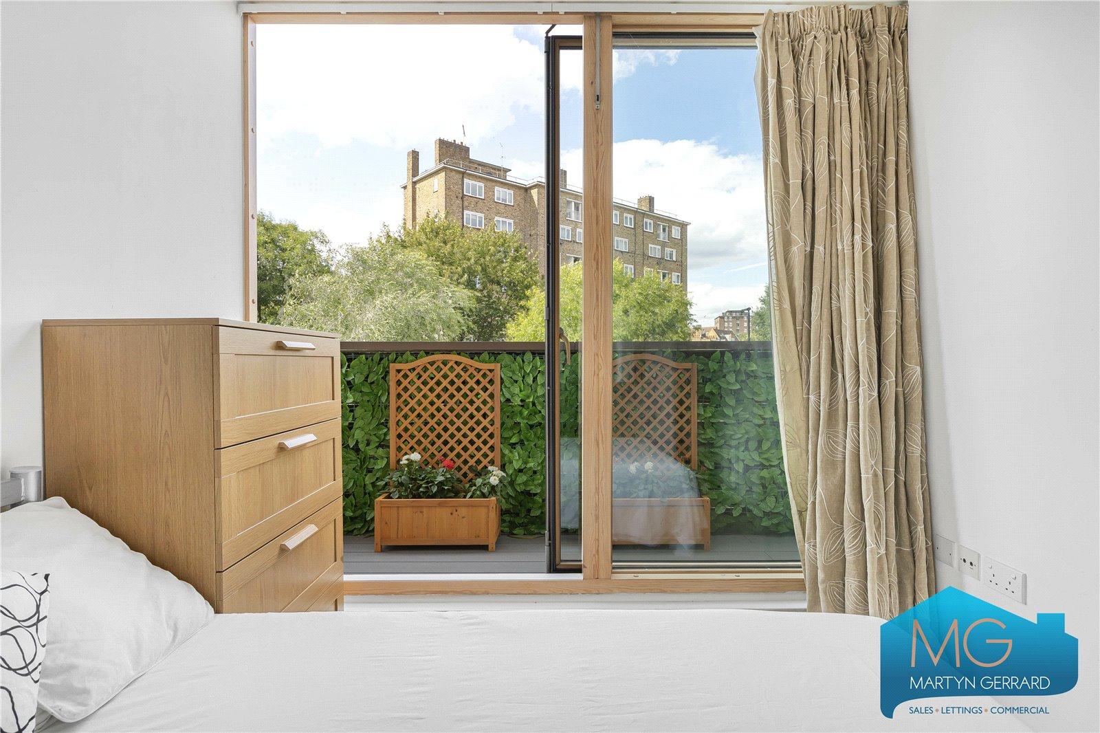 2 bedroom Apartment for sale - Martyn Gerrard
