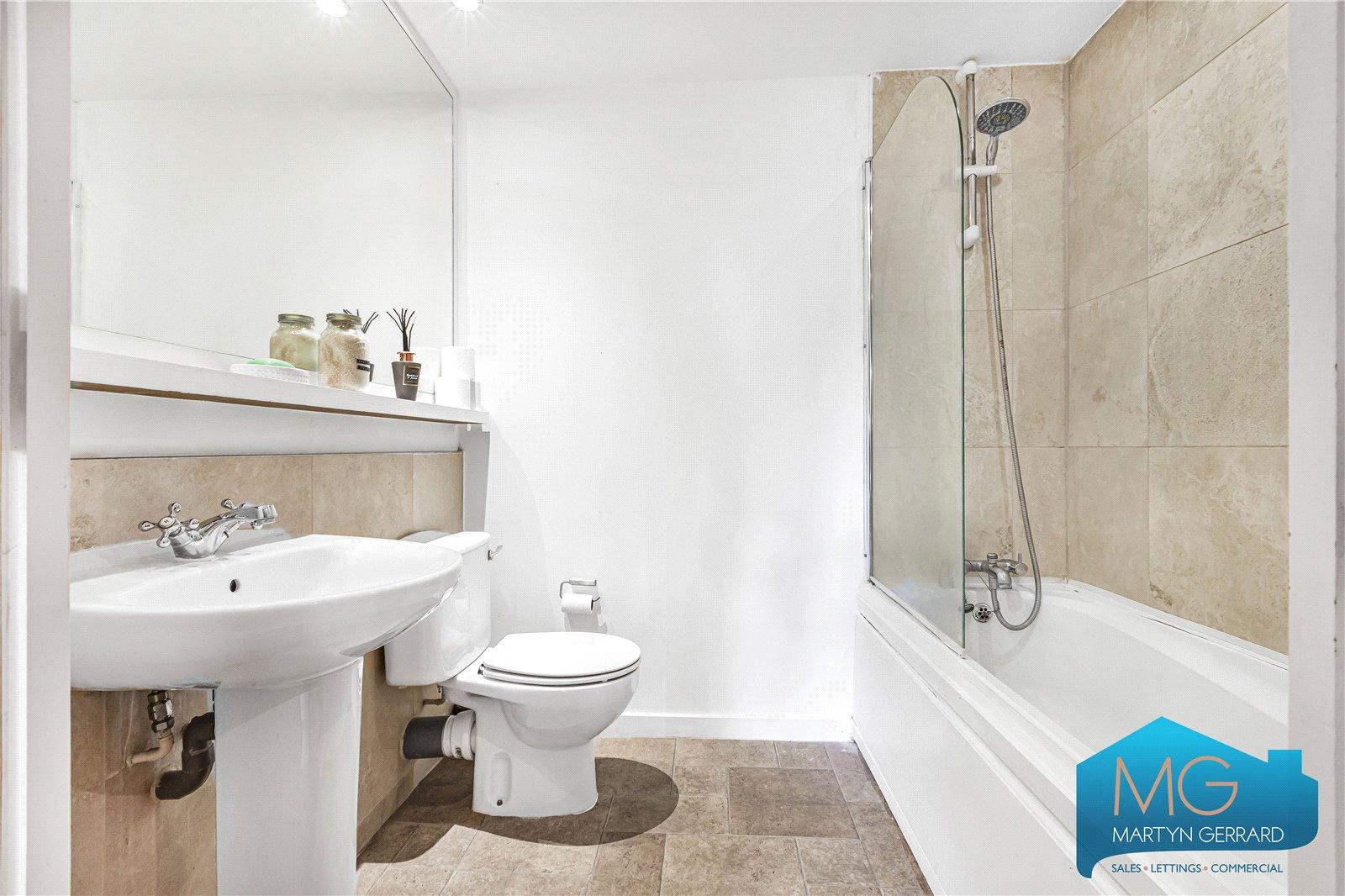 2 bedroom Apartment for sale - Martyn Gerrard