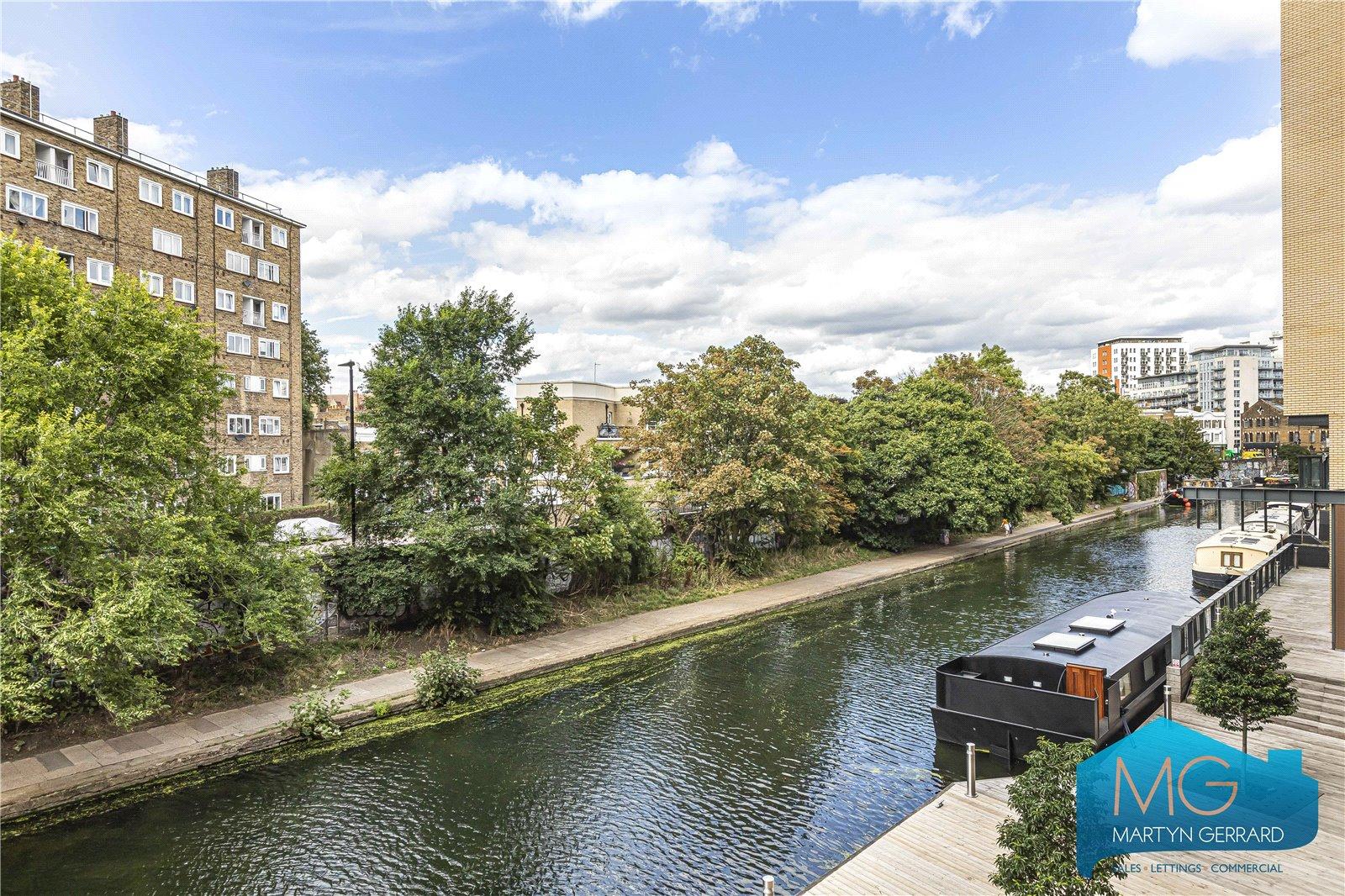 2 bedroom Apartment for sale - Martyn Gerrard