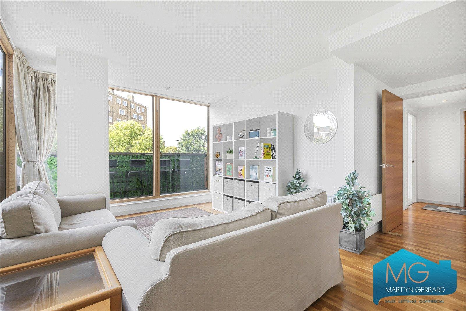 2 bedroom Apartment for sale - Martyn Gerrard