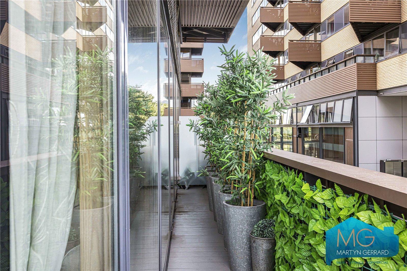 2 bedroom Apartment for sale - Martyn Gerrard