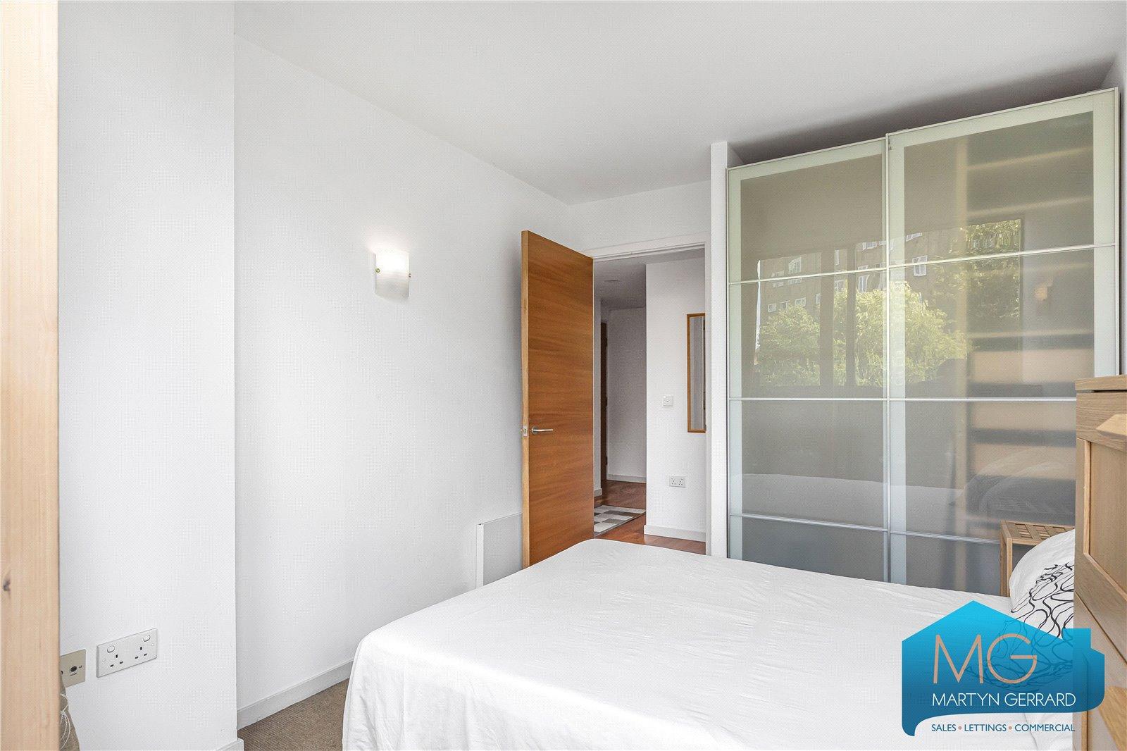 2 bedroom Apartment for sale - Martyn Gerrard