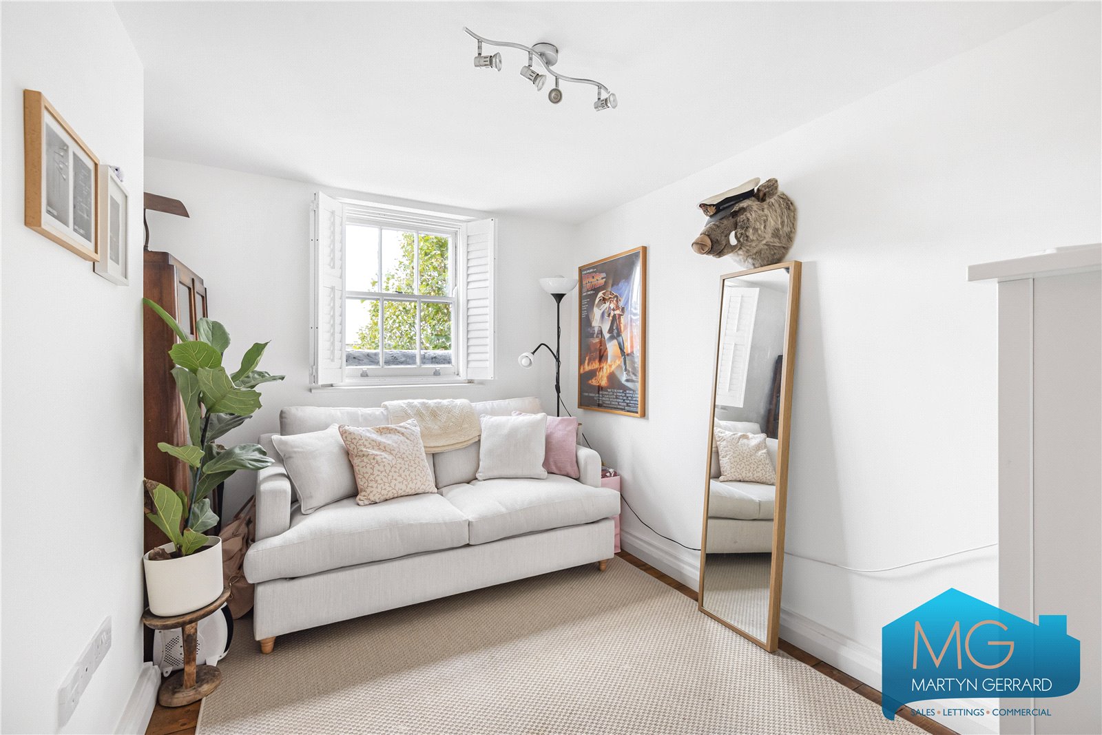 3 bedroom Apartment for sale - Martyn Gerrard