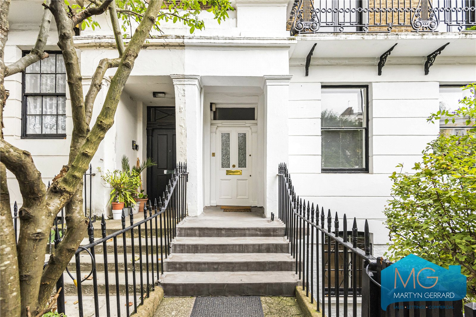 3 bedroom Apartment for sale - Martyn Gerrard