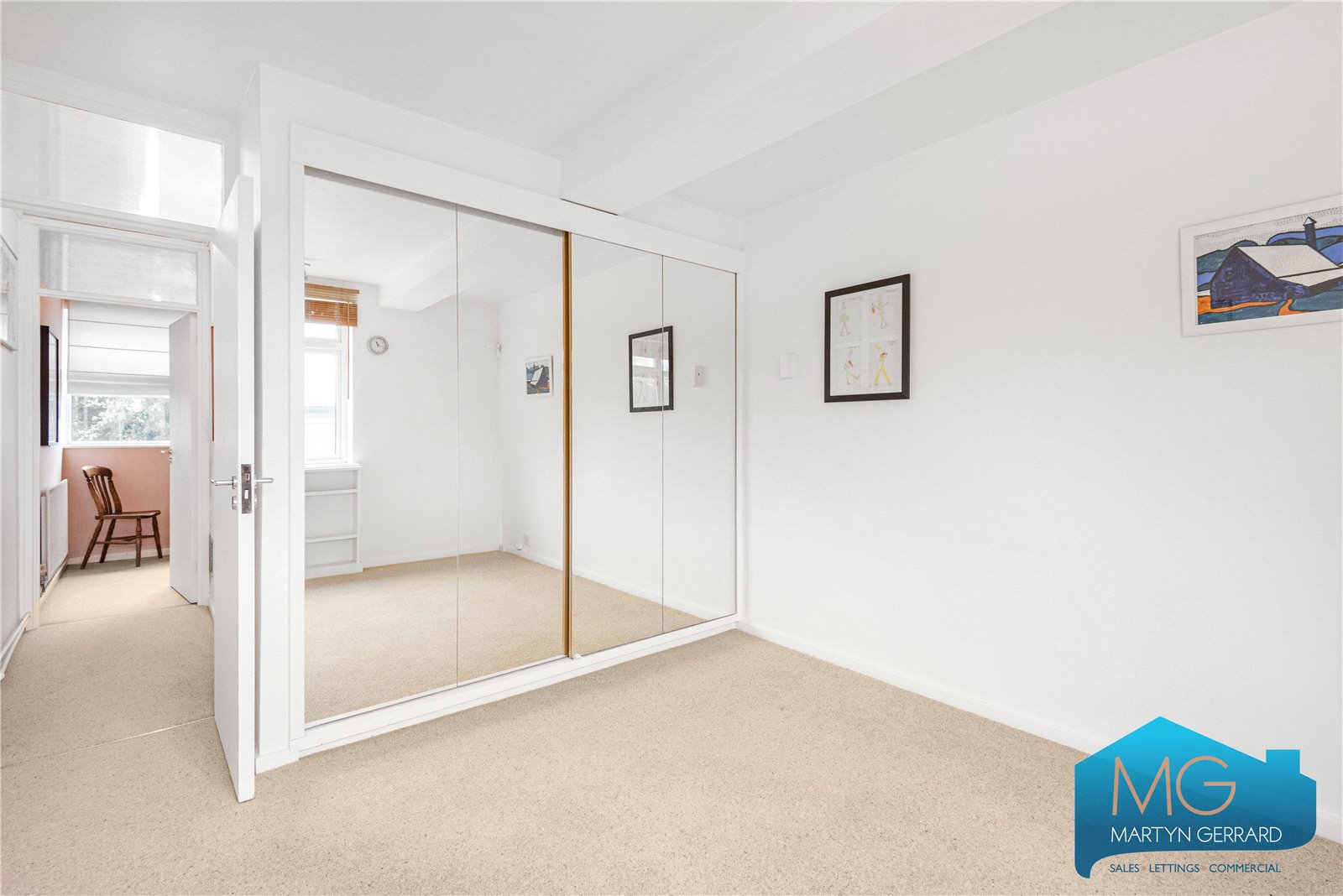 2 bedroom Apartment for sale - Martyn Gerrard