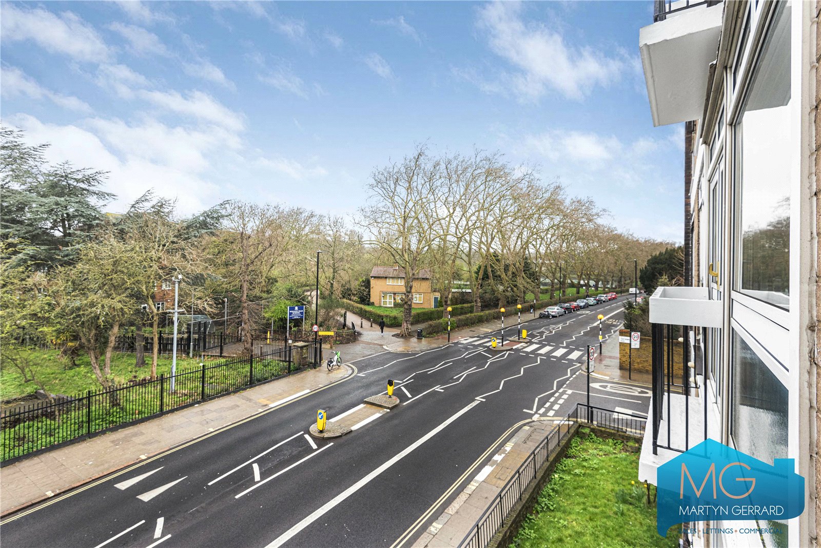 2 bedroom Apartment for sale - Martyn Gerrard