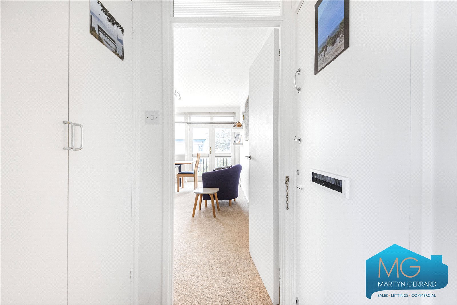 2 bedroom Apartment for sale - Martyn Gerrard