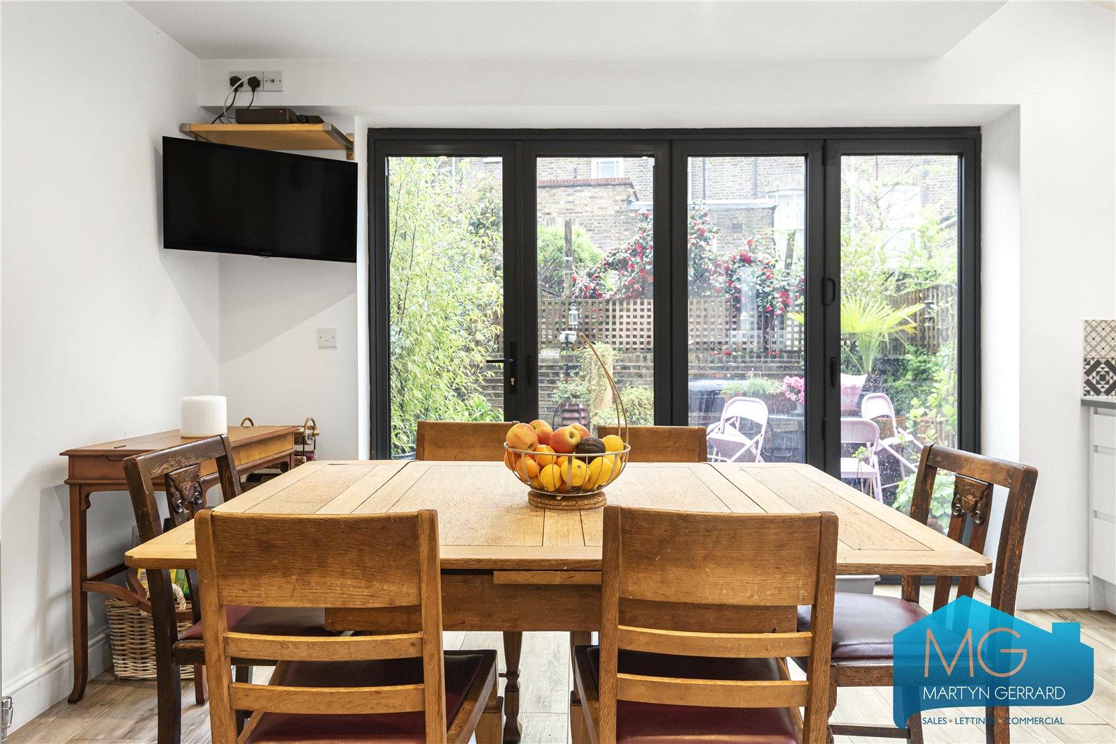 4 bedroom Terraced House for sale - Martyn Gerrard