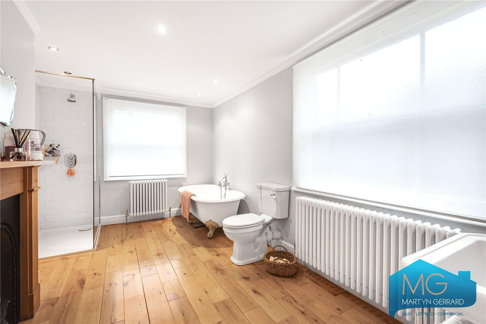 4 bedroom Terraced House for sale - Martyn Gerrard