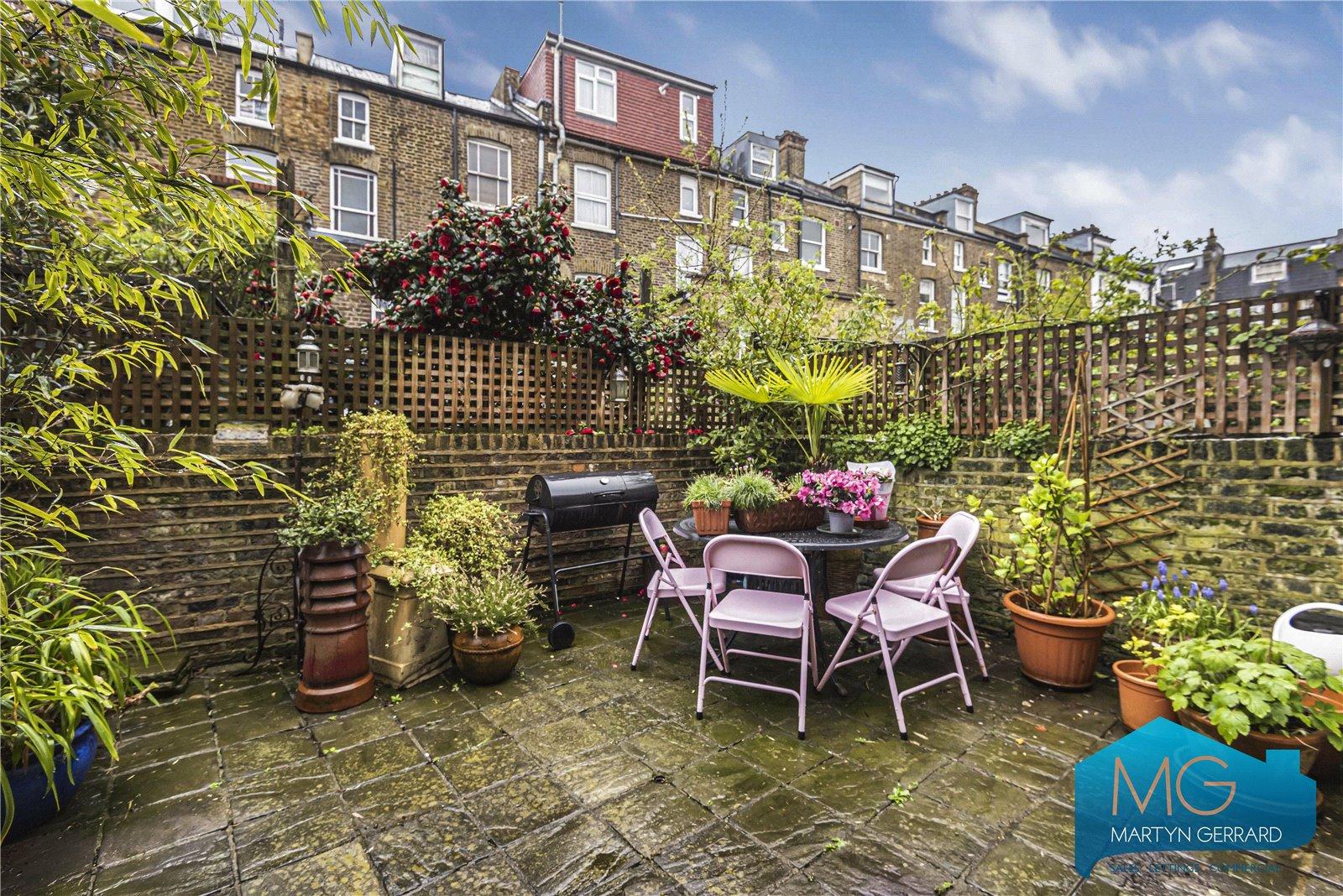 4 bedroom Terraced House for sale - Martyn Gerrard
