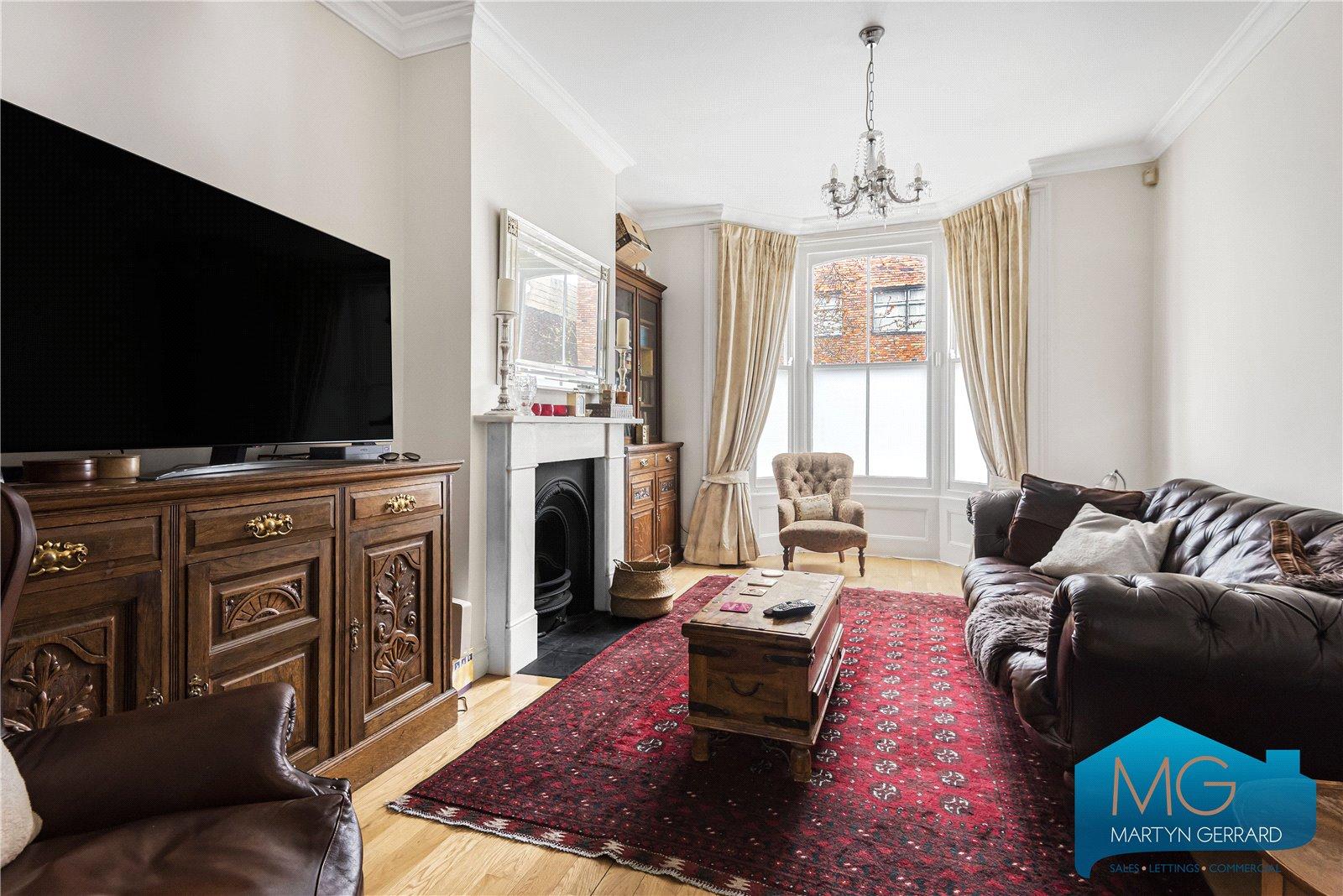 4 bedroom Terraced House for sale - Martyn Gerrard