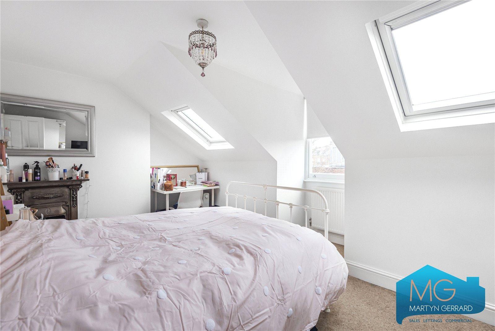 4 bedroom Terraced House for sale - Martyn Gerrard