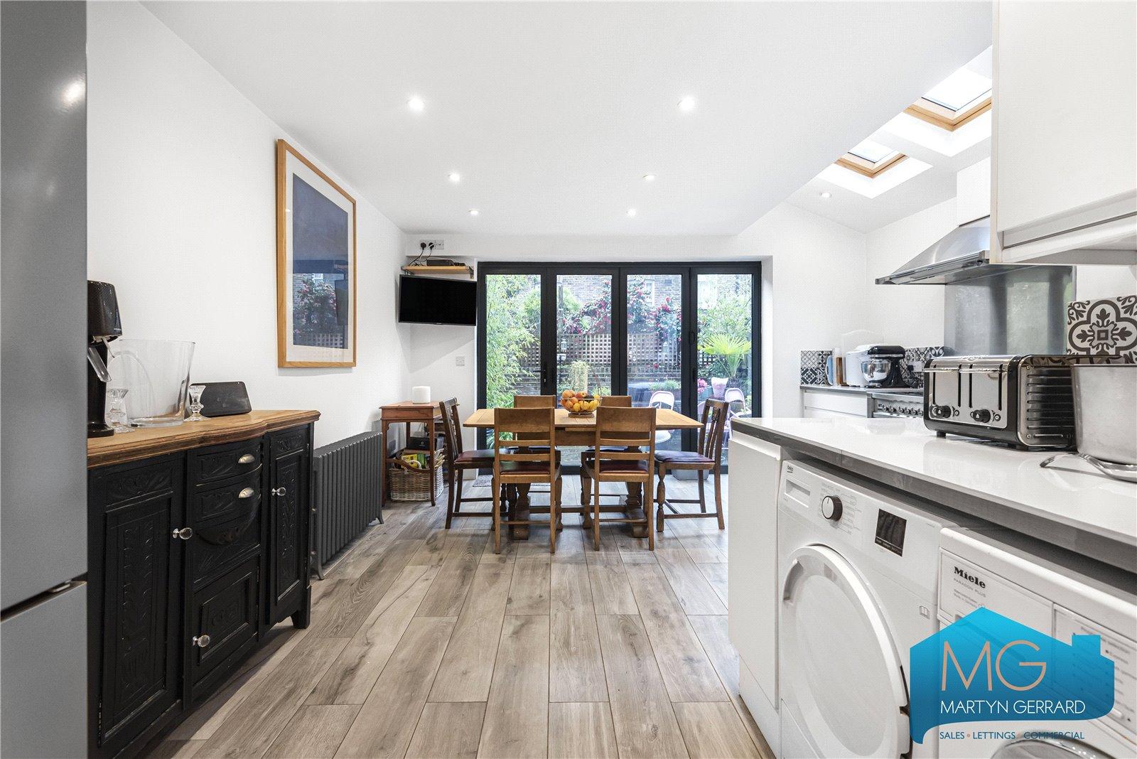 4 bedroom Terraced House for sale - Martyn Gerrard