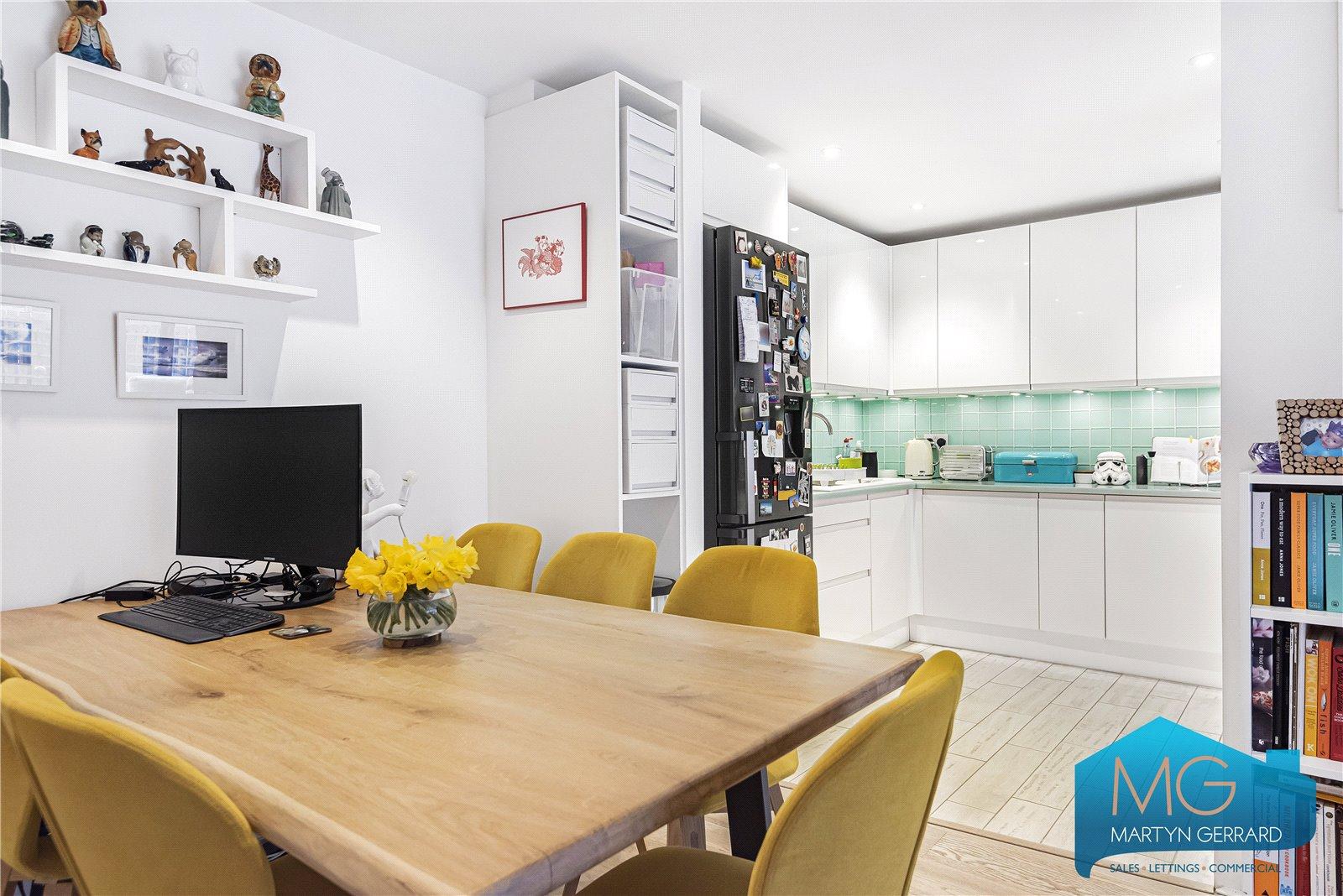 2 bedroom Ground Floor Flat for sale - Martyn Gerrard