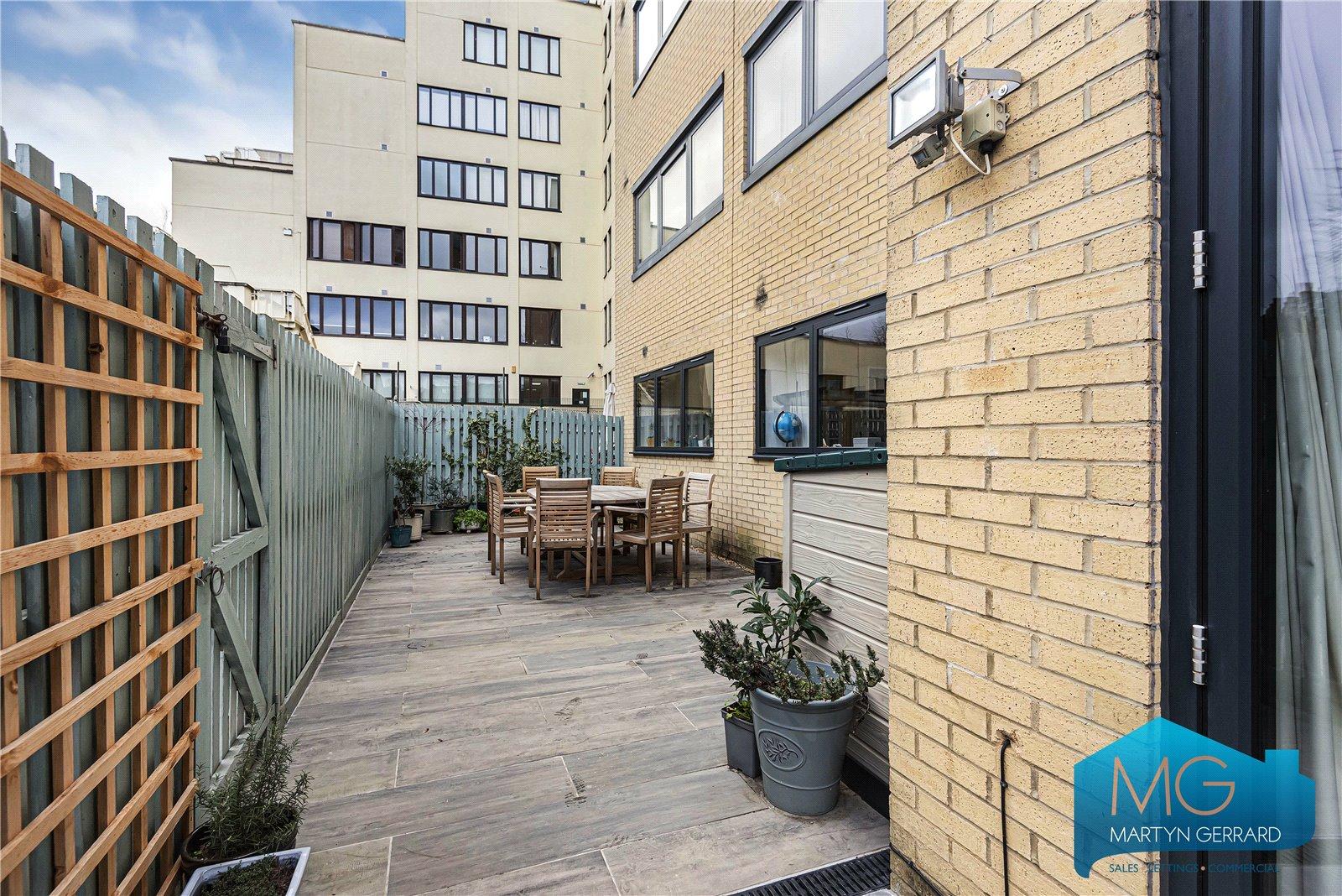 2 bedroom Ground Floor Flat for sale - Martyn Gerrard